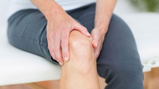 Bolečina v kolenu je ključni simptom osteoartritisa kolena