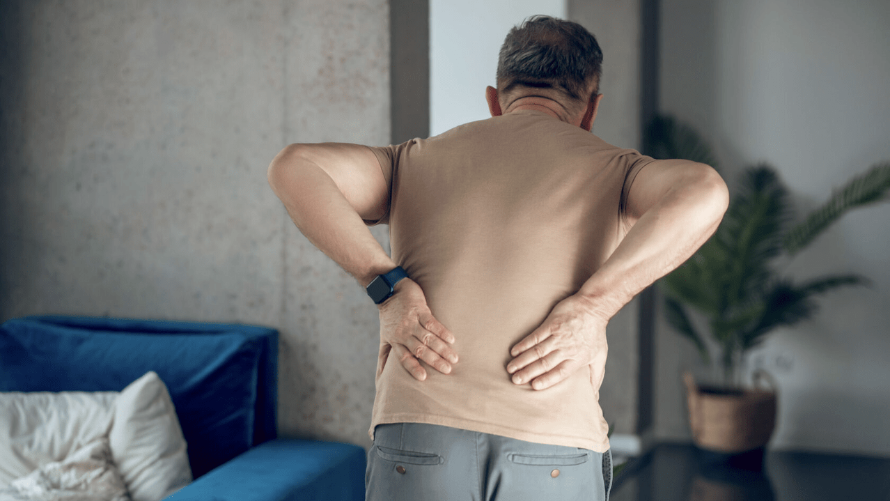 Bolečine v hrbtu v ledvenem delu pri moških